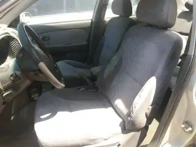 Veículo de Sucata kia sephia ll 1.6 cat 102 cv / 75 kw do ano 2001 alimentado ga6d