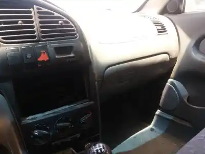 Veículo de Sucata kia sephia ll 1.6 cat 102 cv / 75 kw do ano 2001 alimentado ga6d