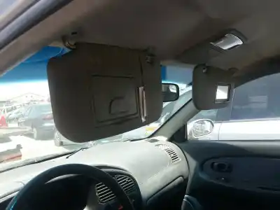 Veículo de Sucata kia sephia ll 1.6 cat 102 cv / 75 kw do ano 2001 alimentado ga6d