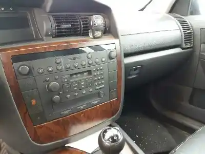 Veículo de Sucata opel omega b elegance berlina do ano 2001 alimentado x25dt