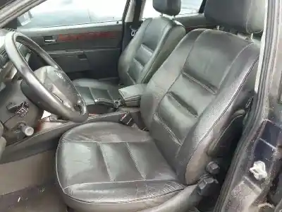 Veículo de Sucata opel omega b elegance berlina do ano 2001 alimentado x25dt