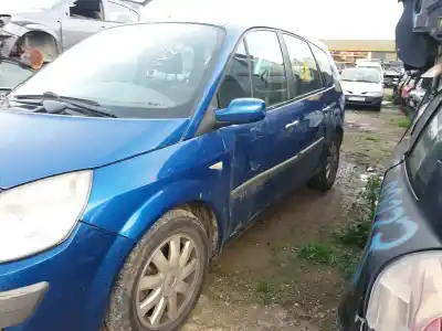 Veículo de Sucata renault scenic ii 2.0 dci diesel cat do ano 2007 alimentado m9r a7