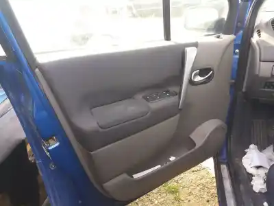 Veículo de Sucata renault scenic ii 2.0 dci diesel cat do ano 2007 alimentado m9r a7