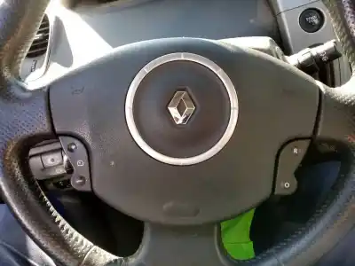 Veículo de Sucata renault scenic ii 2.0 dci diesel cat do ano 2007 alimentado m9r a7