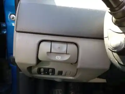 Veículo de Sucata renault scenic ii 2.0 dci diesel cat do ano 2007 alimentado m9r a7