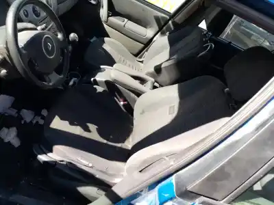 Veículo de Sucata renault scenic ii 2.0 dci diesel cat do ano 2007 alimentado m9r a7