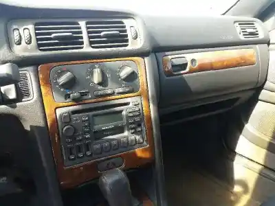 Veicolo di demolizione volvo c70 i coupé (872) 2.4 t dell'anno 1999 alimentato b 5254 t b 5244 t
