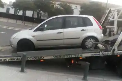 Veículo de Sucata ford fiesta (cbk) trend do ano 2004 alimentado f6ja