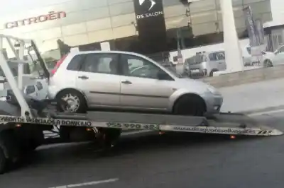 Veículo de Sucata ford fiesta (cbk) trend do ano 2004 alimentado f6ja