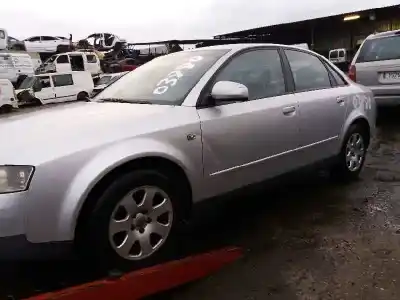 Veículo de Sucata audi a4 berlina (8e) 2.0 20v cat (alt) do ano 2001 alimentado alt