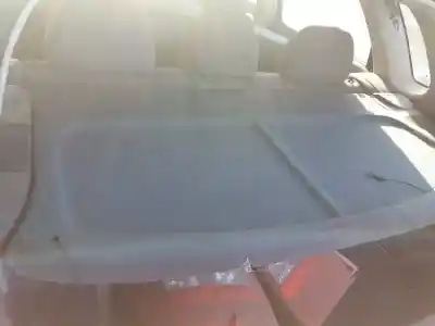 Veicolo di demolizione kia cerato 1.6 lx berlina dell'anno 2003 alimentato g4ed