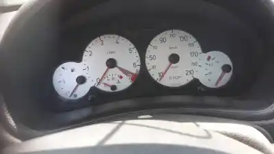 Veículo de Sucata peugeot 206 cc cc do ano 2001 alimentado nfu