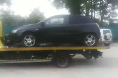 Veículo de Sucata FIAT STILO (192_) 1.6 16V (192_XB1A) do ano 2004 alimentado 182B6000