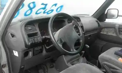 Здавання транспортного засобу isuzu trooper 3.0 dti cat року 2000 потужний 4jx1
