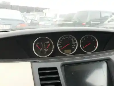 Véhicule à la ferraille nissan primera berlina (p12) 1.6 cat de l'année 2002 alimenté qg16
