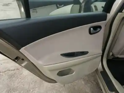 Véhicule à la ferraille nissan primera berlina (p12) 1.6 cat de l'année 2002 alimenté qg16