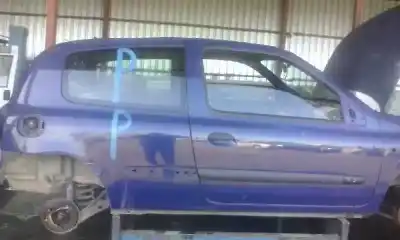 Утилизация автомобиля renault                                            clio ii fase ii (b/cb0)                                                                                                                                                                                                                                    base authentique года 2001 питание d7f