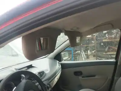 Veículo de Sucata renault clio iii imusic confort dynamique 68 cv / 50 kw do ano 2006 alimentado k9k t7