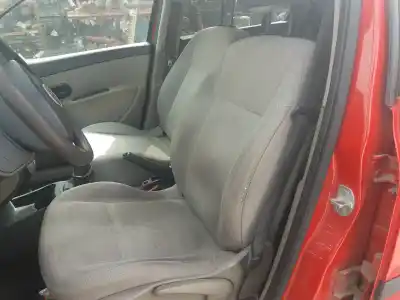 Veículo de Sucata renault clio iii imusic confort dynamique 68 cv / 50 kw do ano 2006 alimentado k9k t7