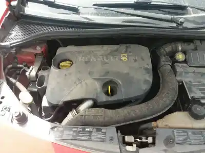 Veículo de Sucata renault clio iii imusic confort dynamique 68 cv / 50 kw do ano 2006 alimentado k9k t7