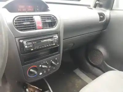 Здавання транспортного засобу opel corsa c 1.2 16v cat (z 12 xe / lw4) року 2004 потужний z12xe