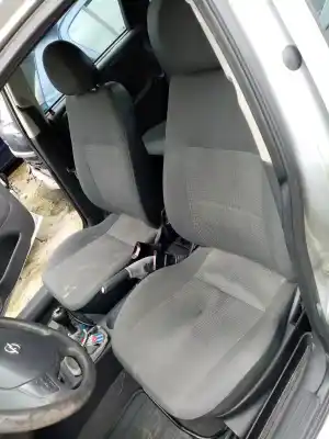 Здавання транспортного засобу opel corsa c 1.2 16v cat (z 12 xe / lw4) року 2004 потужний z12xe