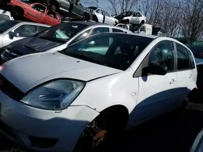Veículo de Sucata ford fiesta (cbk) 1.4 tdci cat do ano 2005 alimentado f6ja