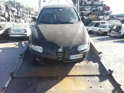 Sloopvoertuig ALFA ROMEO 147 (190) 1.6 16V CAT van het jaar 2000 aangedreven AR32104