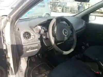 Veículo de Sucata renault clio iii business do ano 2008 alimentado k9k768