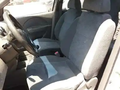 Veículo de Sucata daewoo kalos 1.4 se do ano 2002 alimentado 