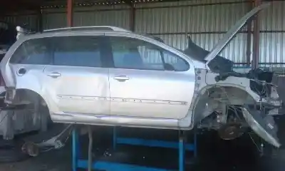 Scrapping Vehicle PEUGEOT 307 BREAK / SW (S1) SW PACK of the year 2002 powered 