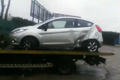 Sloopvoertuig ford fiesta (cb1) trend van het jaar 2009 aangedreven f6jb