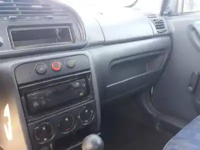 Veículo de Sucata peugeot partner (s1) 1.9 diesel do ano 2000 alimentado wjz