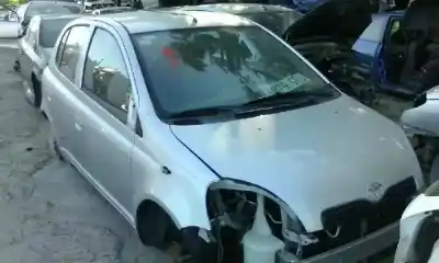 Veicolo di demolizione TOYOTA YARIS (NCP1/NLP1/SCP1) 1.0 CAT dell'anno 1999 alimentato 