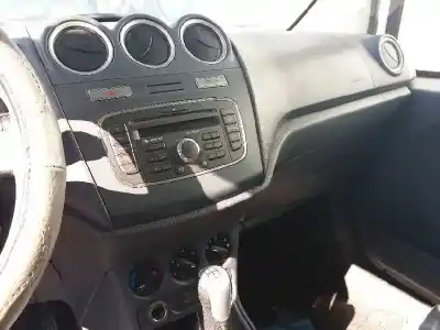 Veículo de Sucata ford tourneo connect (tc7) kombi b. corta (2006->) do ano 2010 alimentado 