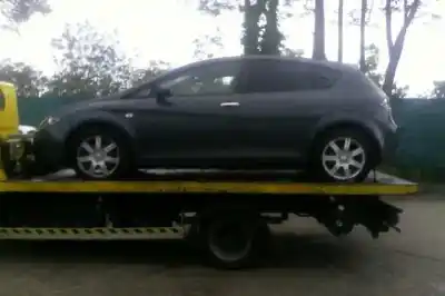 Veículo de Sucata seat leon (1p1) reference do ano 2006 alimentado bkc