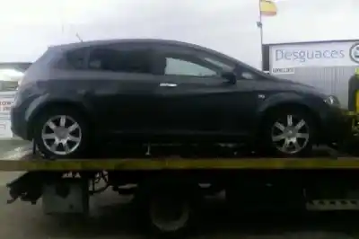 Veículo de Sucata seat leon (1p1) reference do ano 2006 alimentado bkc