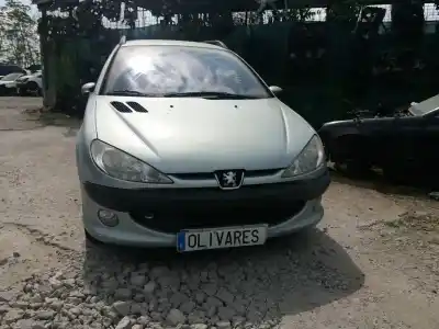 Vehículo de desguace PEUGEOT 206 BERLINA 1.6 16V CAT del año 2003 con motor NFU