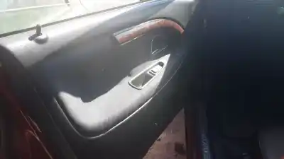 Veículo de Sucata volvo v40 familiar do ano 1999 alimentado d4192t2