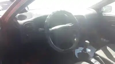 Veículo de Sucata volvo v40 familiar do ano 1999 alimentado d4192t2