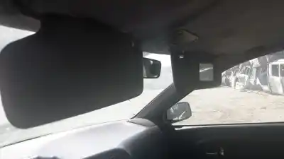 Veículo de Sucata volvo v40 familiar do ano 1999 alimentado d4192t2