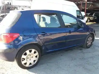 Véhicule à la ferraille peugeot                                            307 (s1)                                                                                                                                                                                                                                                   xt                                                                                                                                                                                                                                                         de l'année 2003 alimenté rhs