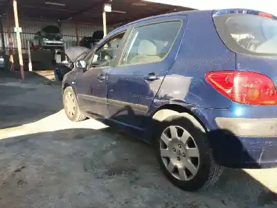Véhicule à la ferraille peugeot                                            307 (s1)                                                                                                                                                                                                                                                   xt                                                                                                                                                                                                                                                         de l'année 2003 alimenté rhs