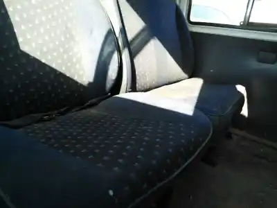 Veículo de Sucata peugeot expert kombi 2.0 hdi (dw10bted) do ano 2001 alimentado rhz