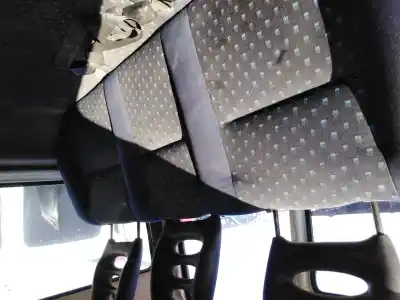 Veículo de Sucata peugeot expert kombi 2.0 hdi (dw10bted) do ano 2001 alimentado rhz