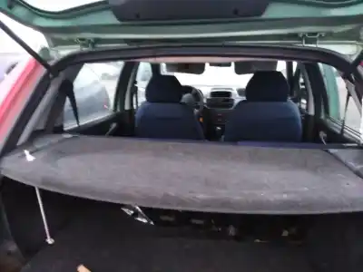 Verschrottungsfahrzeug fiat punto berlina des jahres 2002 angetrieben 188a2000