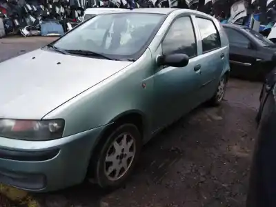 Verschrottungsfahrzeug fiat punto berlina des jahres 2002 angetrieben 188a2000