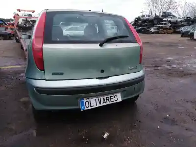 Verschrottungsfahrzeug fiat punto berlina des jahres 2002 angetrieben 188a2000