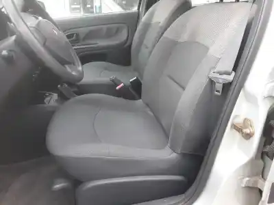 Утилизация автомобиля renault clio ii fase ii (b/cb0) 1.2 16v года 2004 питание d4f