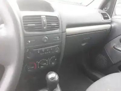 Утилизация автомобиля renault clio ii fase ii (b/cb0) 1.2 16v года 2004 питание d4f